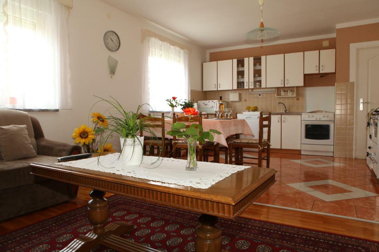 Apartman Matej Otočac Exterior foto